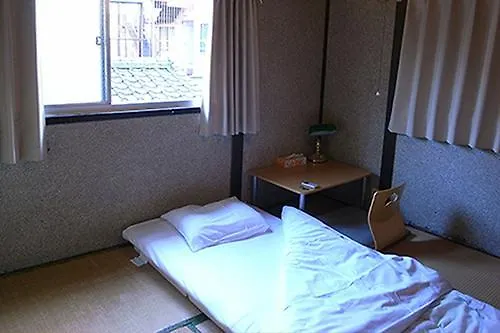 Guesthouse Tonbo Kioto Pensión